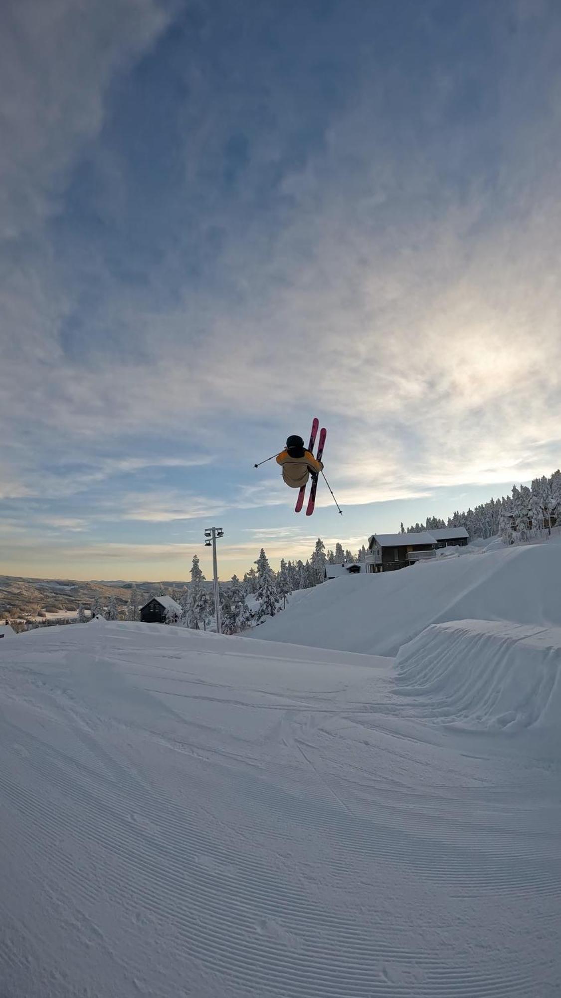 Toppvillan - Ski In - Ski Out - 200 M Till Toppen Och Cykelleder Jarvso Exterior photo
